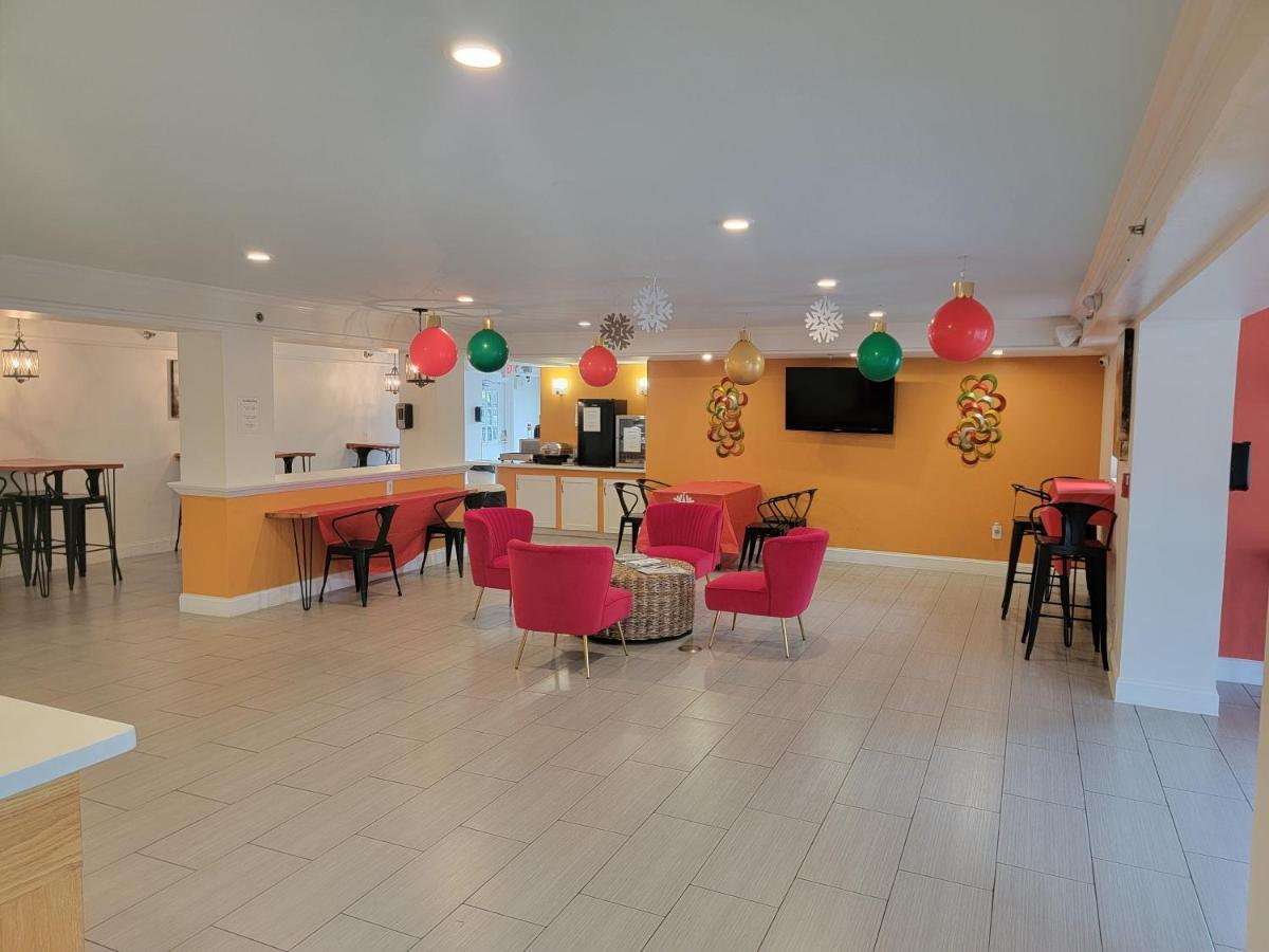 Casa Bella Inn & Suites Extended Stay Tallahassee Kültér fotó